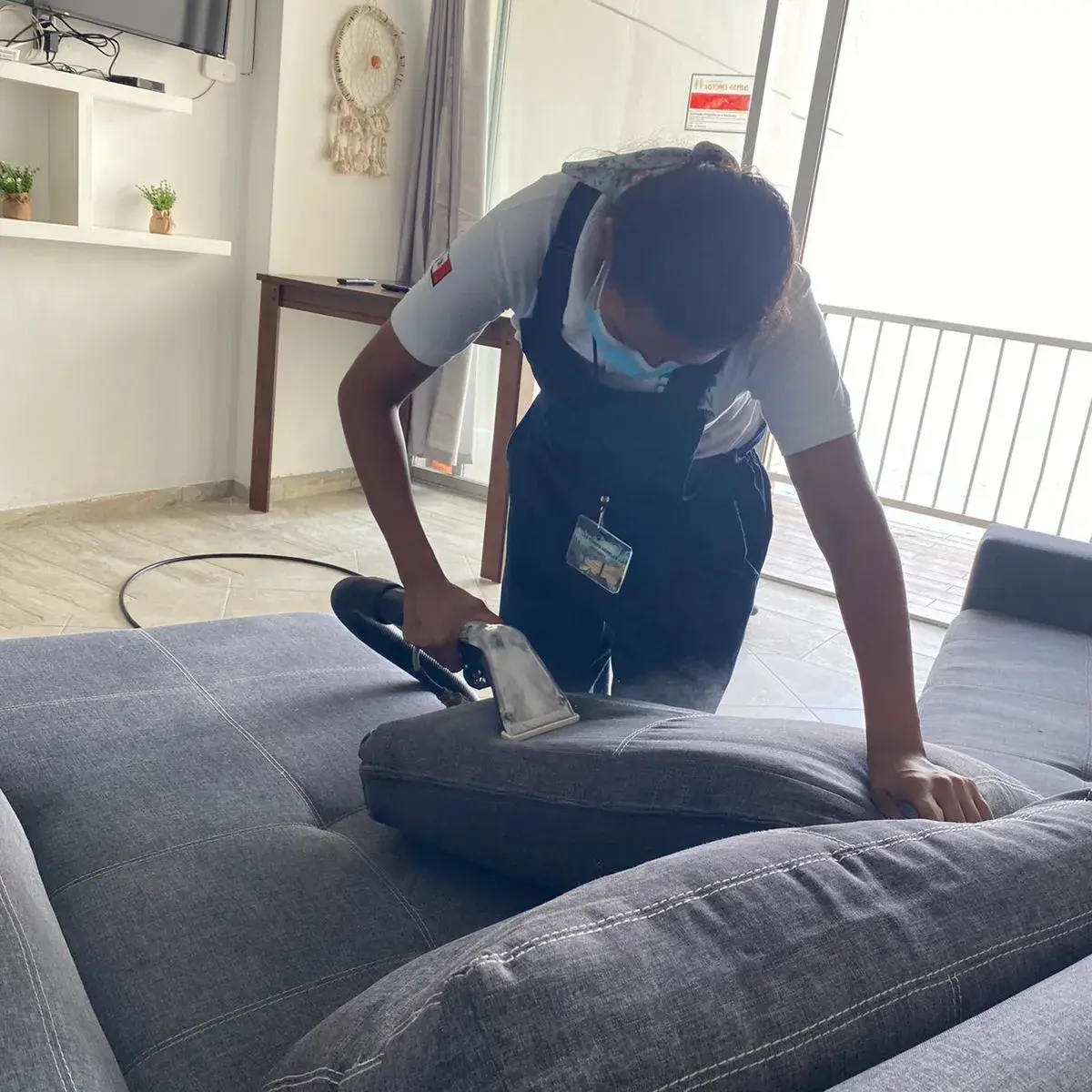 Trabajo 6 de CLEAN Muebles & Carros en Acapulco